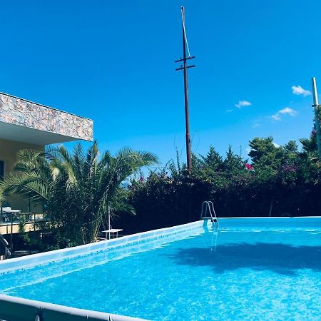 Appartamento 8 Pax In Villa Francesca Sicily Sul Mare カステルダッチャ エクステリア 写真