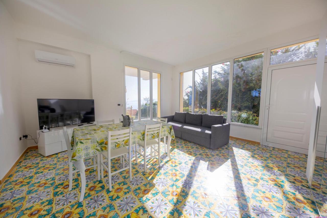 Appartamento 8 Pax In Villa Francesca Sicily Sul Mare カステルダッチャ エクステリア 写真